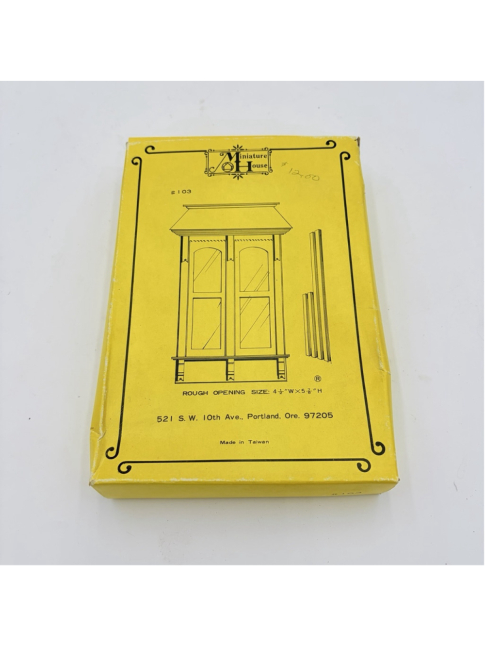 Miniature House #103 Yorktown Bay Window Dollhouse Kit 1:12 NOS